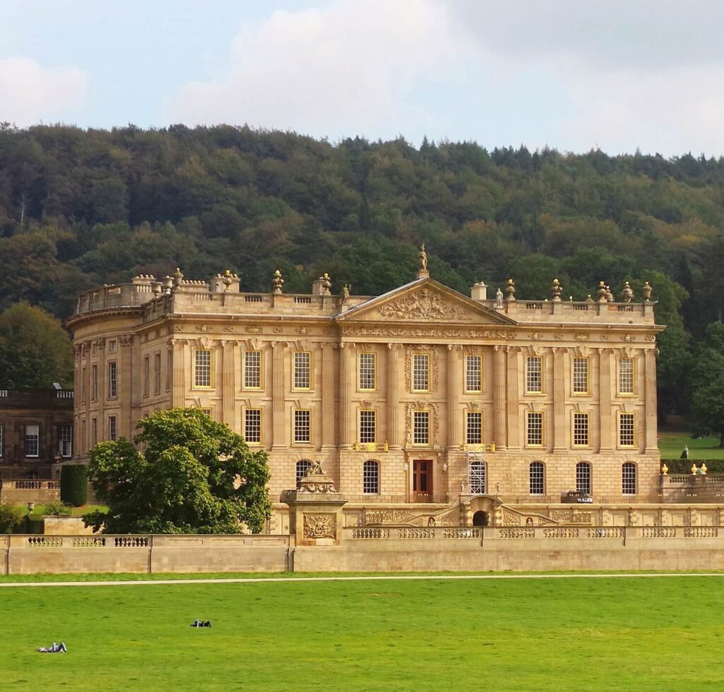 chatsworth-house-pride-and-prejudice-film-locations-the-curtsy