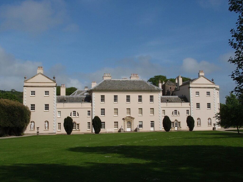 saltram-house-norland-park-sense-and-sensibility-film-locations-the-curtsy